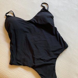 NWOT J.Crew Ruched Back One-Piece Swimsuit Size 8 in Black
